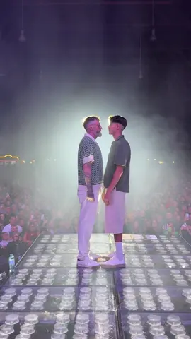 A post by @eldenolive on TikTok caption: Ich weiß auch nicht wie.. #foryoupage #fyp #eldeno #sido 