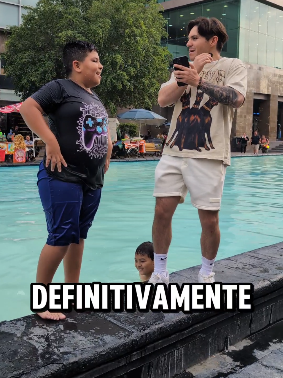 A post by @paris.hurtado.oficial on TikTok caption: estraordinario!!! 😎