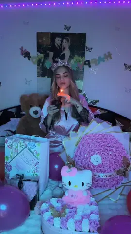 A post by @alexandraolimpia2 on TikTok caption: #viral #foryou #ismybirthday 🎉🎉🥳🎂🥰💞💓💗💕💖🩷#fyp 