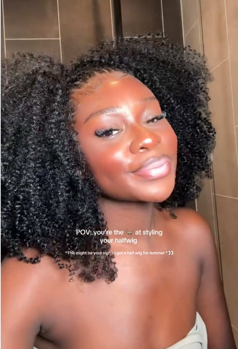 A post by @oqhair on TikTok caption: This is your sign to get try a half wig💗✨Get Same Wig 𝟐𝟖%𝐎𝐅𝐅 with " Code:𝐓𝐊𝐕𝐈𝐏 " (🔗 in my bye-oh!)#tiktoktopwigs #humanhair #wiginstall #halfwig #4chair #wigtok 