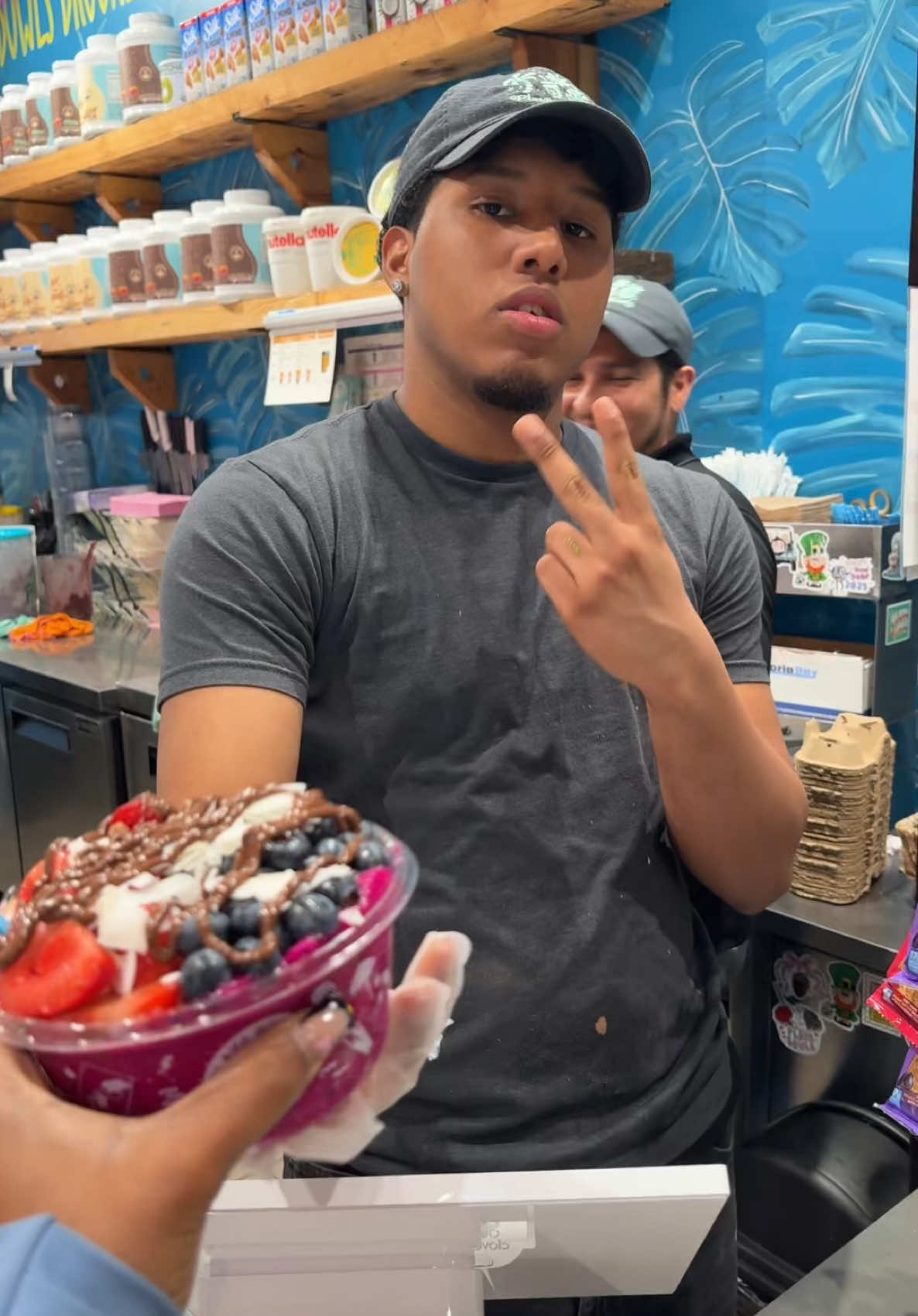 A post by @aiyannace on TikTok caption: Ichiran + Sweet treat 🙂‍↔️ 🍓 #ichiran #playabowl #whiterice #sweettreat 