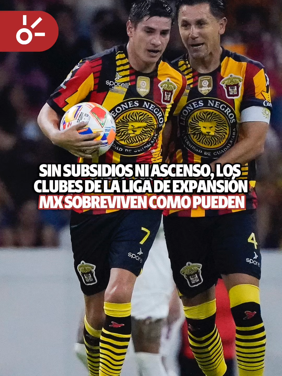 A post by @clarosports on TikTok caption: REALMENTE TRISTE... 😮‍💨⚽️ A pocos días del inicio del Apertura 2025, la @LigaMXExpansion vive en total incertidumbre: sin calendario, sin claridad en los derechos de transmisión y con el torneo prácticamente en pausa. ❌📺📆 Mientras la Liga MX arranca este fin de semana, el circuito de plata sigue atrapado entre conflictos administrativos, disputas legales y la falta de un modelo sostenible. Así lo denunció Alberto Castellanos, presidente de @LeonesNegrosCF. 🗣️📉 #LigaDeExpansión #FMF #FútbolMexicano #PrimeraDivisión #TAS #TiktokDeportes #Apertura2025 #LigaExpansiónMX