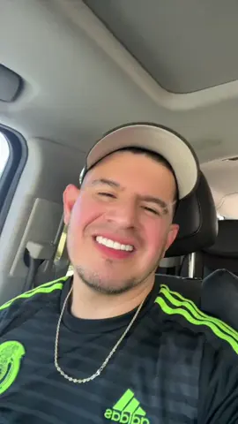A post by @edgar3104 on TikTok caption: #onthisday 😍😍😍 #comotoyperro 