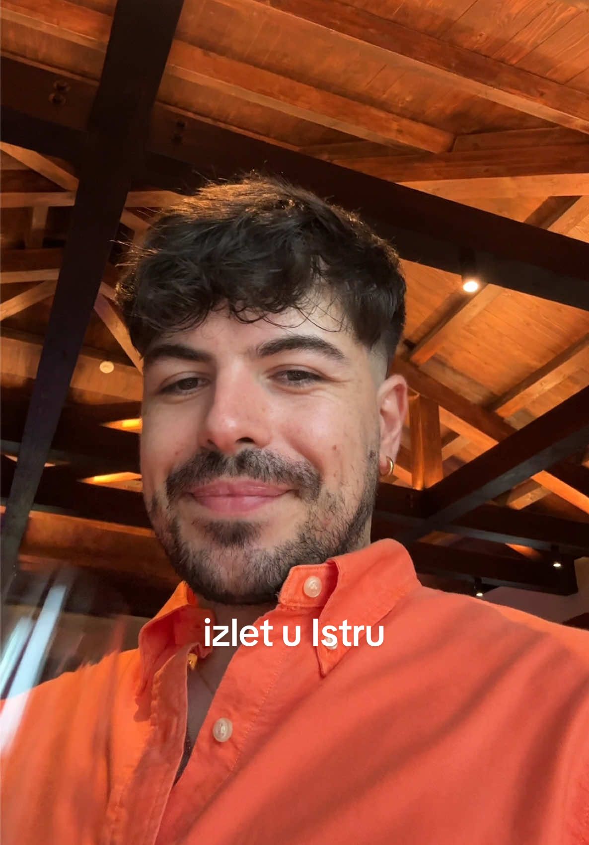 A post by @ivo_zinee on TikTok caption: Jedan predivan dan u Istri, Samsung i ja! 💙 #GalaxyS25Ultra #TeamGalaxy #withGalaxy #ChatwithGemini #Istra #dinner #GalaxyUnpacked #SamsungUnpacked #food #Croatia @Samsung  Sadržaj sponzorira @Samsung Hrvatska 
