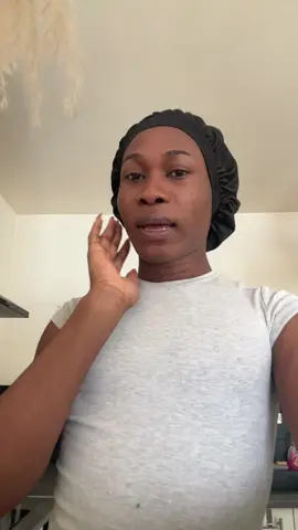 A post by @unmecdu16e on TikTok caption: Vive la bisexualité ❤️