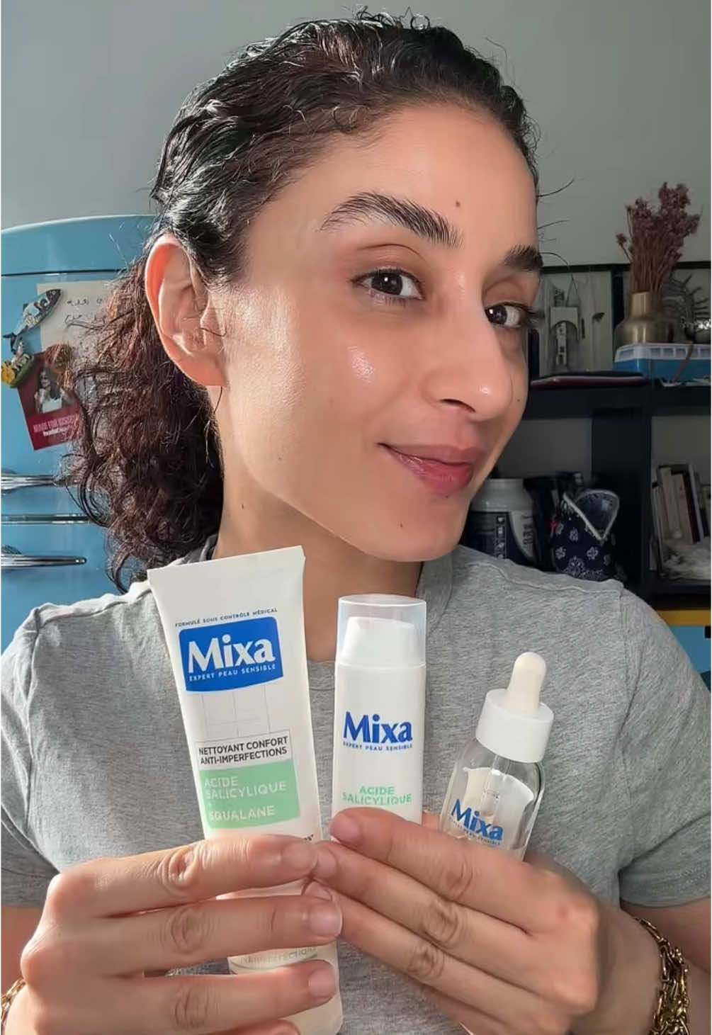 A post by @nejlaa_belh on TikTok caption: Ma peau mérite ce qu’il y a de mieux… sans exploser mon budget ! Merci @mixafr de prendre soin de ma peau et de ma poche #mixa #mixafr #skincare #mixalab