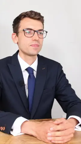 A post by @careervidz on TikTok caption: How to Answer “Tell me about yourself” in a job interview. Use this expert answer to be the standout candidate when introducing yourself at your next job interview! #interviewtips #interviewquestions #interviewskills #tellmeaboutyourself #introduceyourself #richardmcmunn #careervidz 