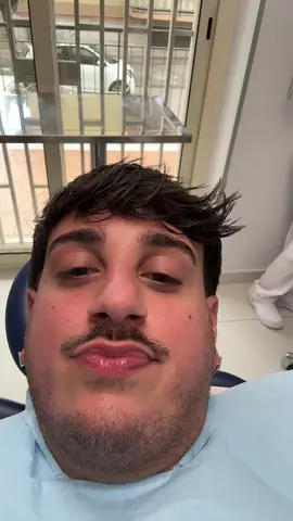 A post by @carmine.guadagno on TikTok caption: Ora da Vincy, dentista speciale che mi ha preso a carico per i miei dentini, caso moooolto strong 😂 