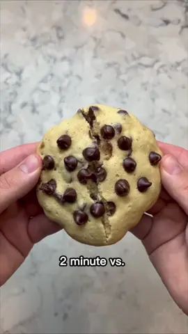A post by @jessiebluegrey on TikTok caption: 2 Minuten vs 2 Tage
