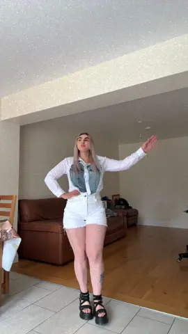 A post by @cocacoca0993 on TikTok