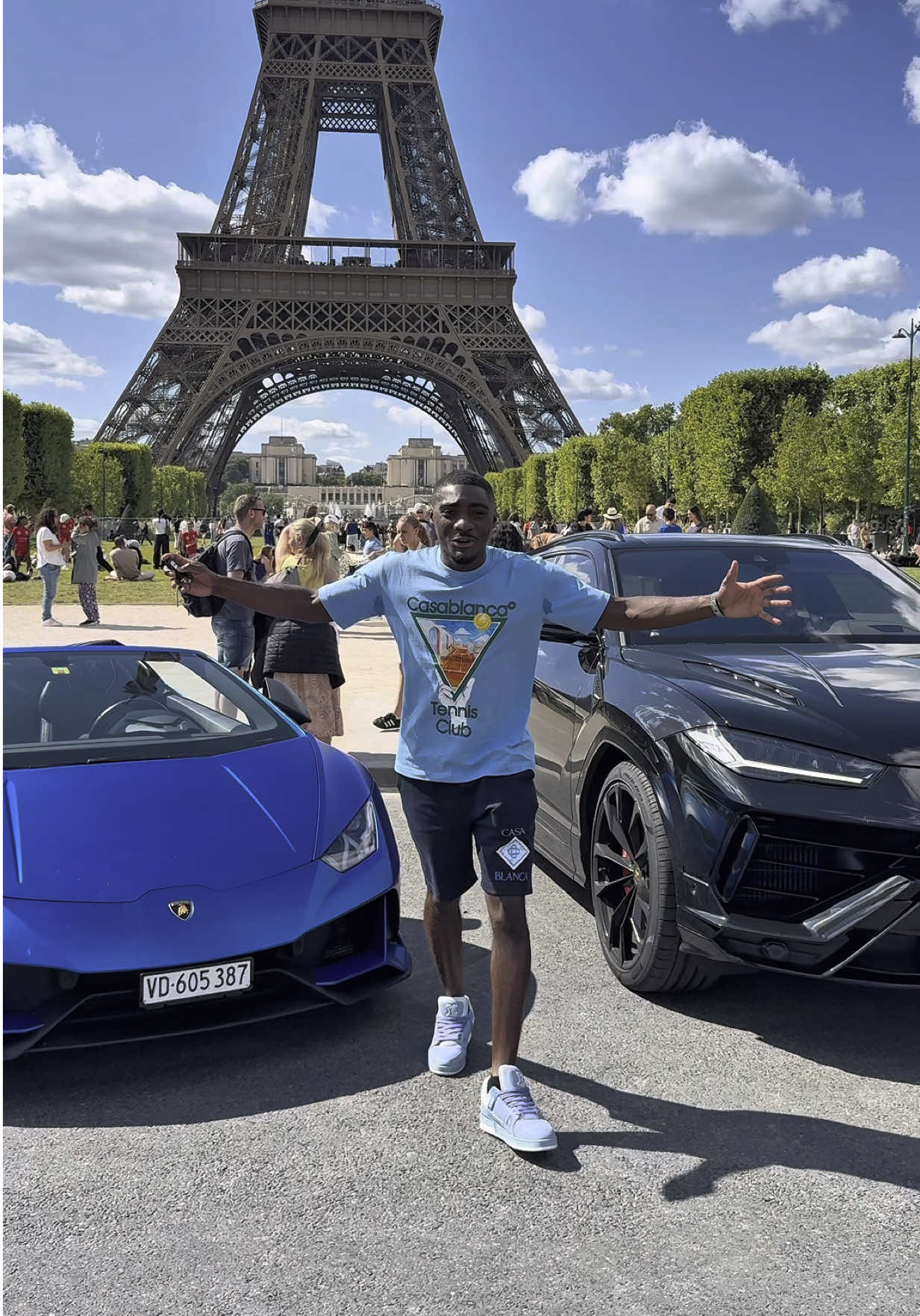 A post by @moses_carss on TikTok caption: Quelle est ta villle? #huracan #urus @n@Nath 