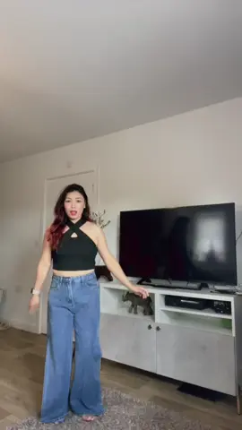 A post by @sonyshahi33 on TikTok caption: #putali 