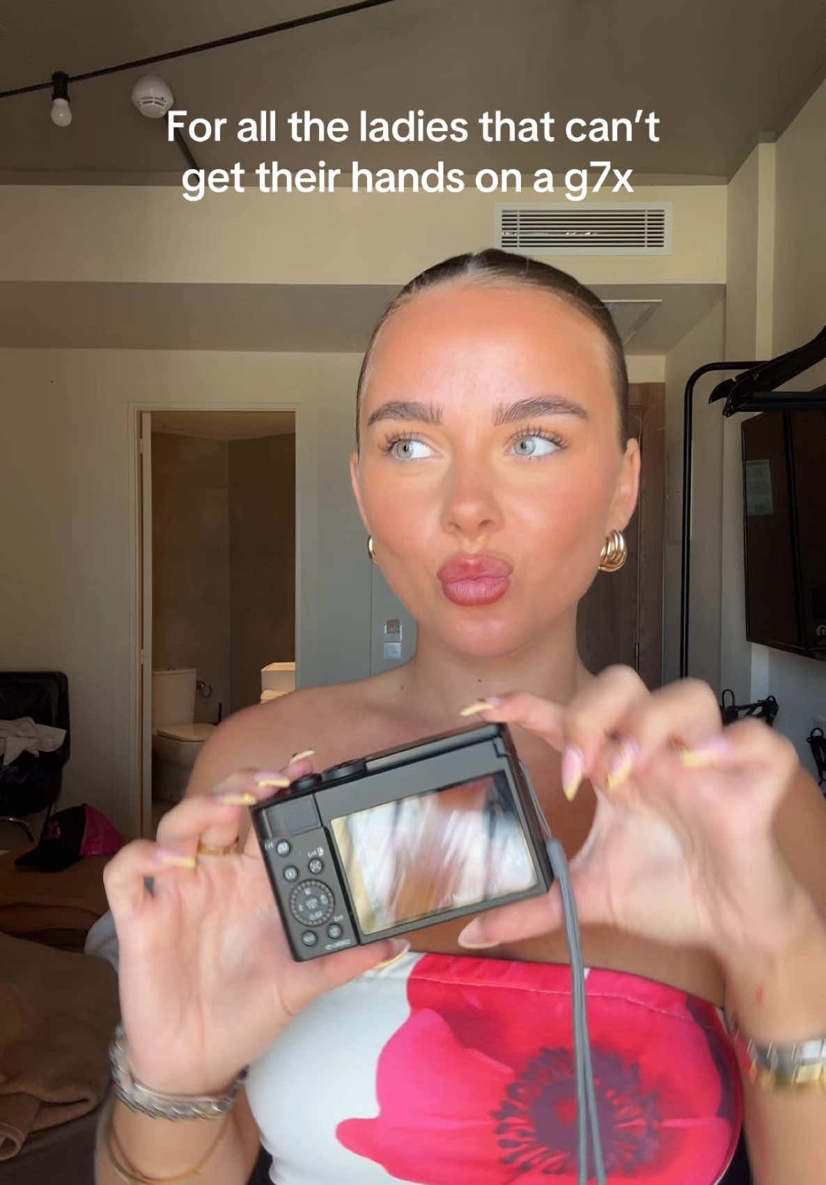 A post by @kellisecaddis on TikTok caption: LUMIX TZ99 thank me lata #foryoupagе #lumixtz99 #digitalcamera #canon 