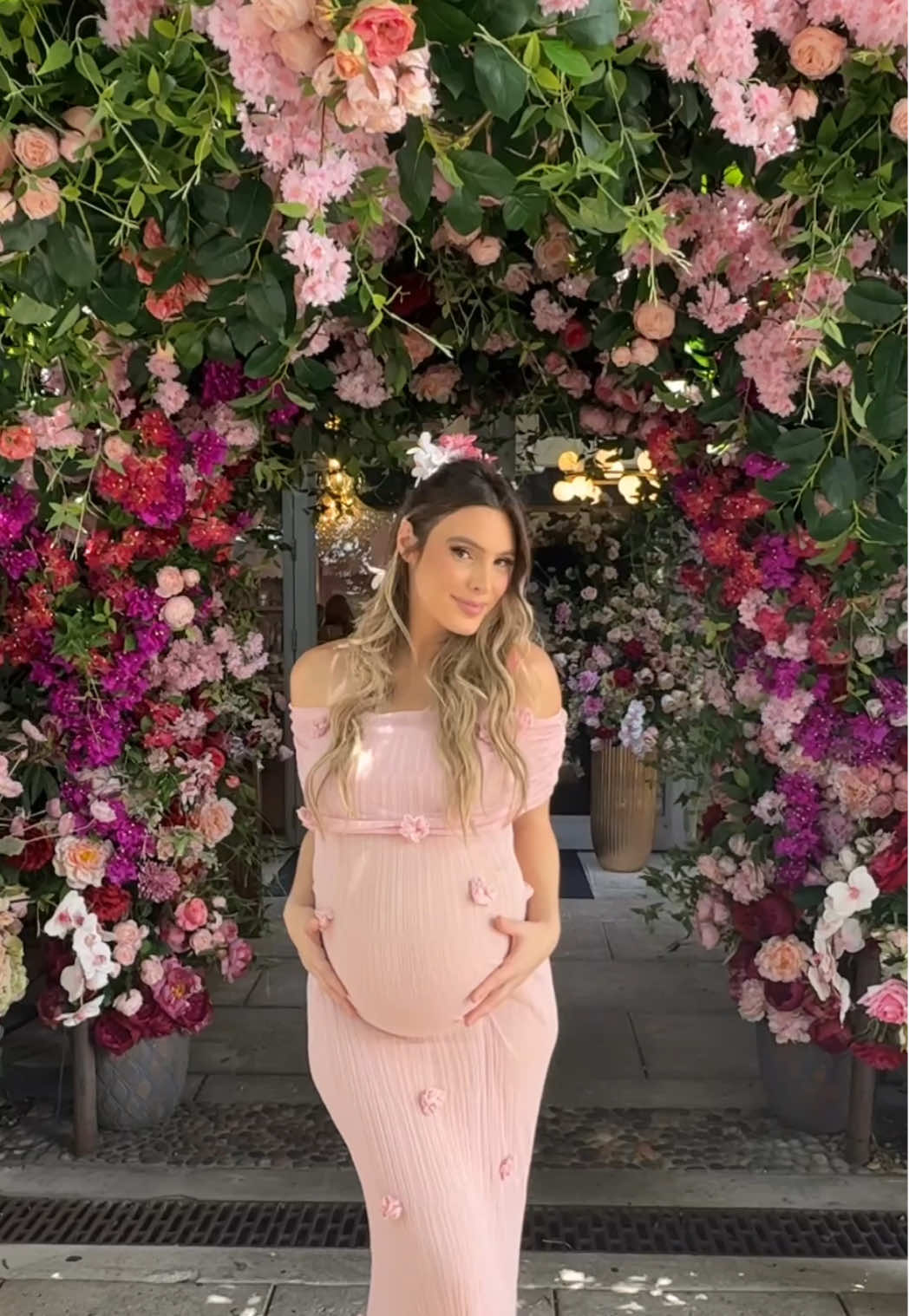 A post by @ on TikTok caption: My mom threw me an intimate Baby Shower🩷 at @Little Hen (Event planner @Callmetini ) 