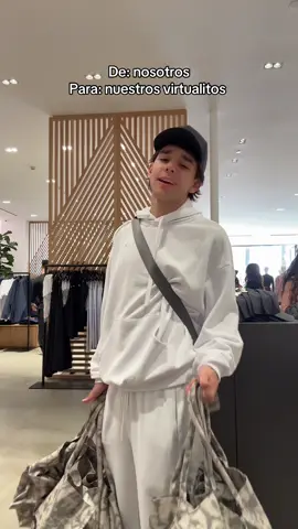 A post by @soyaldooo on TikTok caption: 🫣