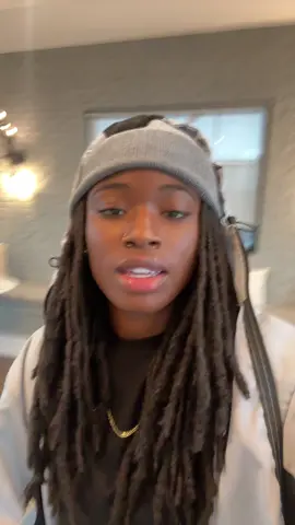 A post by @_luvesti on TikTok caption: #luvesti #wlw 