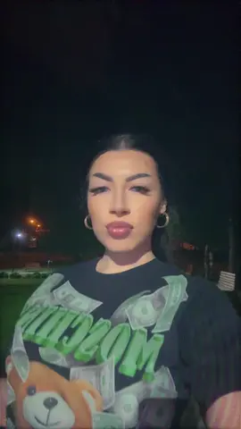 A post by @iamioana_0123 on TikTok caption: #fyp ✌🏻🤪