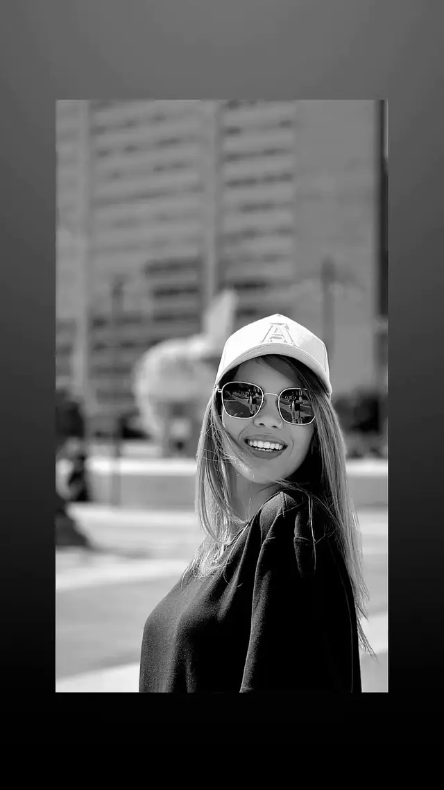 A post by @ellaelena410 on TikTok caption: #fyp #amintire 