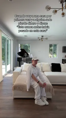A post by @soyaldooo on TikTok caption: Que hago? Pues yo no fui 🫠