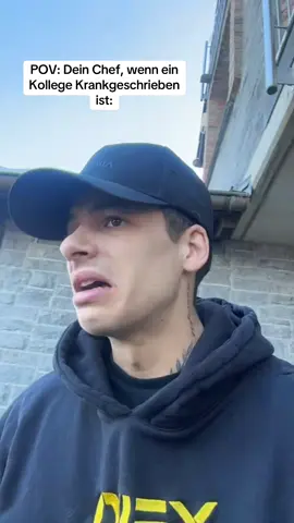 A post by @justinklck on TikTok caption: Willst du ein Held sein, holste Gelbschein  .  . . . . . #fyp#viral#lustig#funny#witzig#handwerk#baustelle#azubi#geselle#instagood#spruch#unterhaltung#lustigebilder#lustigevideos 