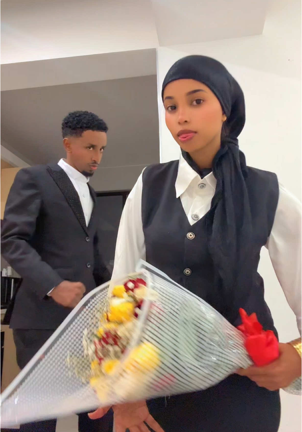 A post by @sumayo_qurux_1 on TikTok caption: 😭😂@Caanka 👑 #foryoupage_foruyou #sumya_qurux #somalia 