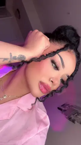 A post by @pamelarodass on TikTok caption: pretty in pink 🩷 #fyp #foryou #foryoupage 
