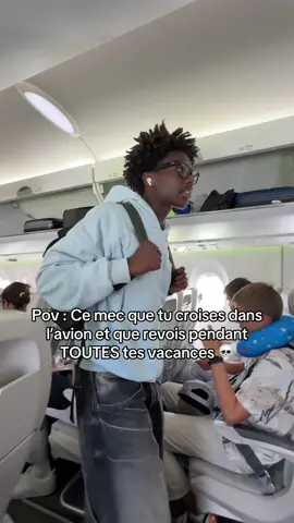 A post by @tsukuytb on TikTok caption: C’est TROP gênant en plus, j’suis le seul à qui ça arrive ? 😭🙏🏾 Twitch : tsukuytb (lien en bio)