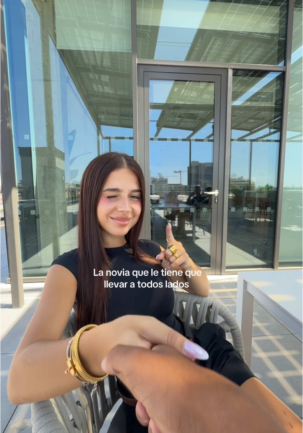 A post by @luciacorreaaa4 on TikTok caption: Porfavor necesito que se lo saque ya @Maxime 🌍 