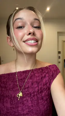 A post by @_onagr on TikTok caption: hoy veo a olívia veras la llorera