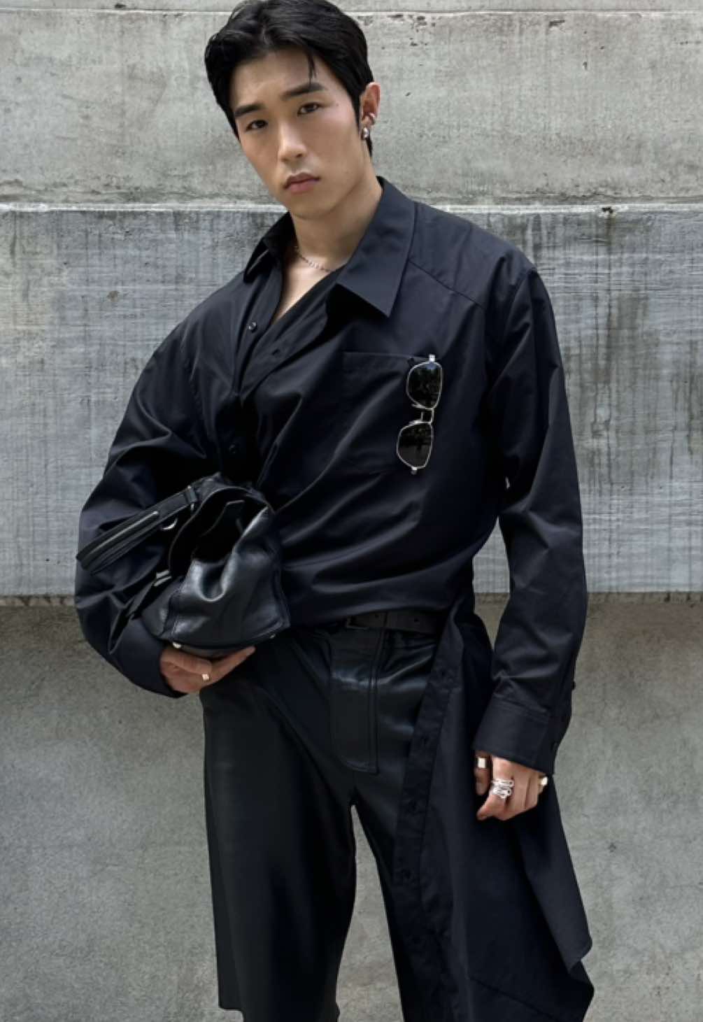 A post by @theedwardpark on TikTok caption: New favorite shirt 🖤 you already know @The Peter Do never misses #stylinginspo #stylingideas #elevatedbasics #shirtstyle #mensfashion 