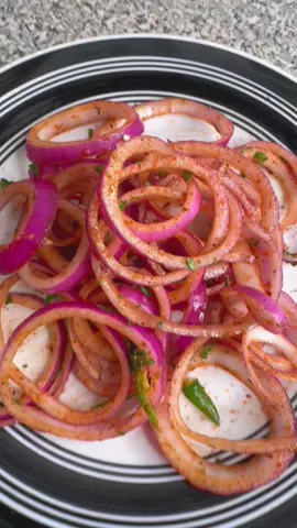 A post by @manistyle321 on TikTok caption: simple laccha onion salad #viral #trending #manistyle #foryoupage 