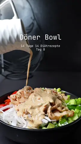 A post by @joeskochwelt on TikTok caption: Dönerbowl 🥙 14 Tage 14 Diätrezepte Tag 8 Zutaten: ✳️2 Pck. Hähnchenfilet Streifen ✳️1 Zwiebel ✳️2 Schalotten ✳️1 Pck. Pflaumentomaten ✳️1 Salatgurke ✳️2 Romanasalate ✳️Sauce: ✳️1 Zitrone ✳️4 EL Skyr ✳️1/2 EL Dijon Senf ✳️1 TL Sojasauce ✳️1 TL Balsamicoessig ✳️150ml Wasser ✳️Salatkräuter ✳️Salz, Pfeffer, Paprikapulver ✳️Knoblauchpulver #döner #bowl #diät #viral #germany #foodporn #foodblogger #foodphotography #foodpic #foodie #foodblog #fyp #foryoupage #foodtiktok #mittagessen #Abendessen #schnellerezepte #gesunderezepte #lecker #leckerrezepte #mealprep #kochenmitkind #waskocheichheute #familienrezepte #kochideen #kochenmitkind #familienrezepte #foodtok #fürdich #fürdichpage #fürdichseiteシ #fürdichseiteviral