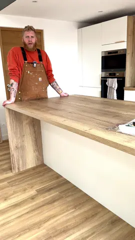 A post by @hugocolasse59 on TikTok caption: Sa cuisine XXL de rêve ! ❤️