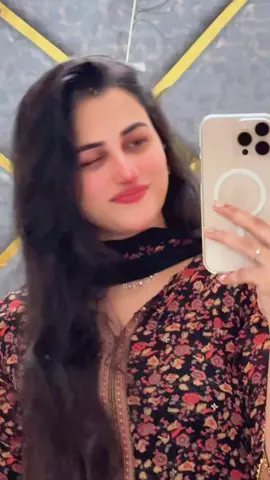 A post by @anujaa_24 on TikTok caption: #foryou #trending #viral 