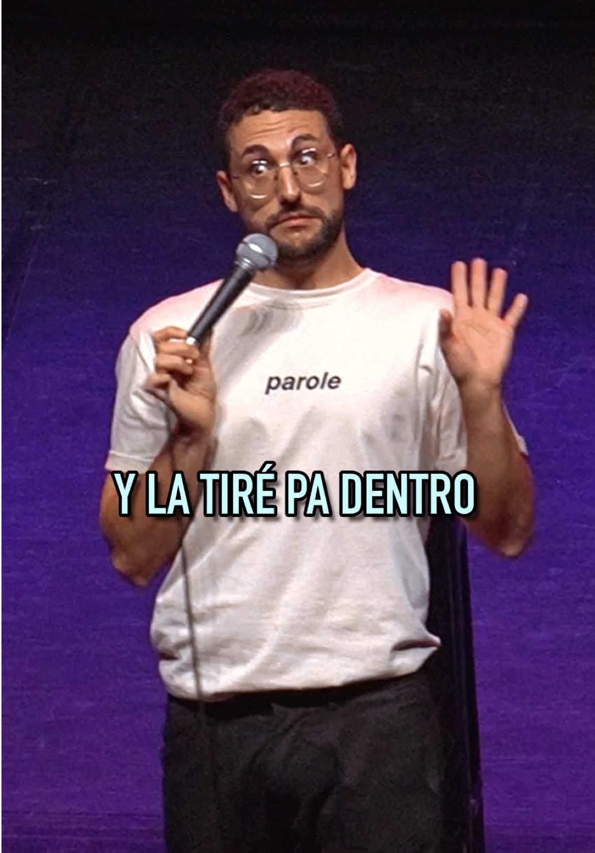 A post by @galdervaras on TikTok caption: Orgulloso ante todo 🚀 #standup #monologo #comedia #crowdwork #standupcomedy 