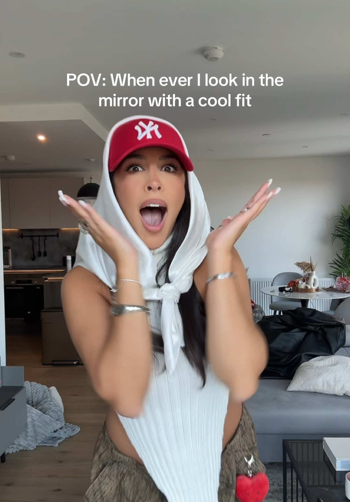 A post by @alarataneri on TikTok caption: Anyone else orrr just me #fyp 