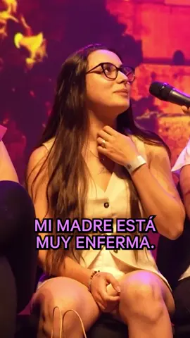 A post by @juandavila__ on TikTok caption: Vamos a darle visibilidad que es poco conocida!!! #comedia #juandavila #comediante #humor #humorenespañol #monólogo #humortiktok #risa #risas #comicoespañol 
