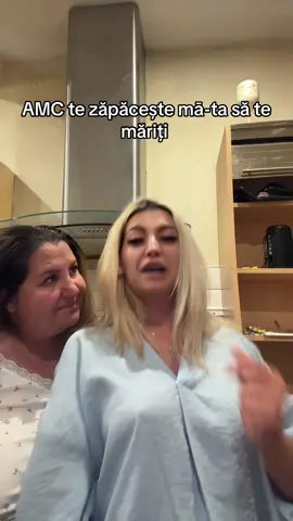 A post by @r00xanna on TikTok caption: Plouă …🤓@Ionela Ursache 