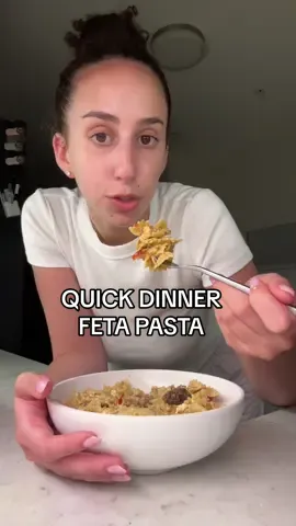 A post by @fitwsis on TikTok caption: Quick 20 minute dinner after putting Alia down for bed ❤️‍🔥 #quickdinner #fetapasta #mealprep #healthyrecipes #dinneridea #cookdinnerwithme 