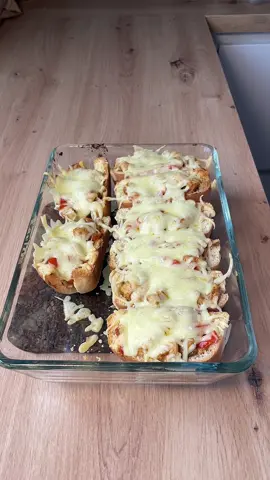 A post by @bbqdad1985 on TikTok caption: Chicken Burger mal anders#bbqdad#EasyRecipe#burger