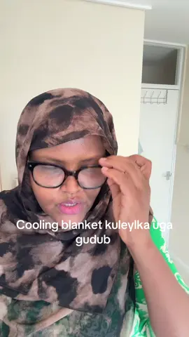 A post by @shukrifiican on TikTok caption: Summer Cooling Blanket  #tiktokshop #somalitiktok #viralvideos #fyp #fyp #somaliuk🇬🇧🇸🇴 