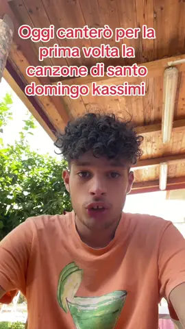 A post by @u_calabrisi1 on TikTok caption: Oggi canterò per la prima volta la canzone di santo domingo kassimi #videoviral #perte #trend 
