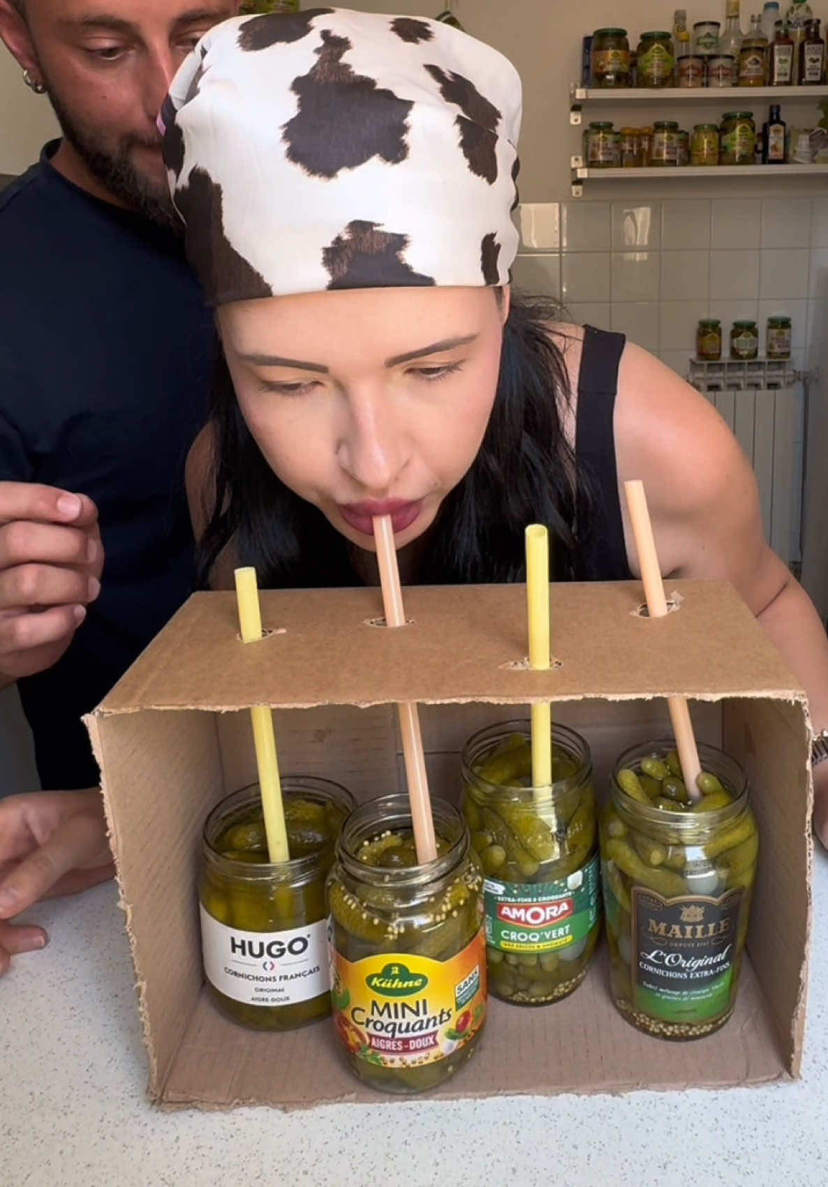 A post by @deniska....teniska on TikTok caption: On teste le palais de Denisa avec @Kühne France  😂 !  Vous auriez trouvé aussi ? 