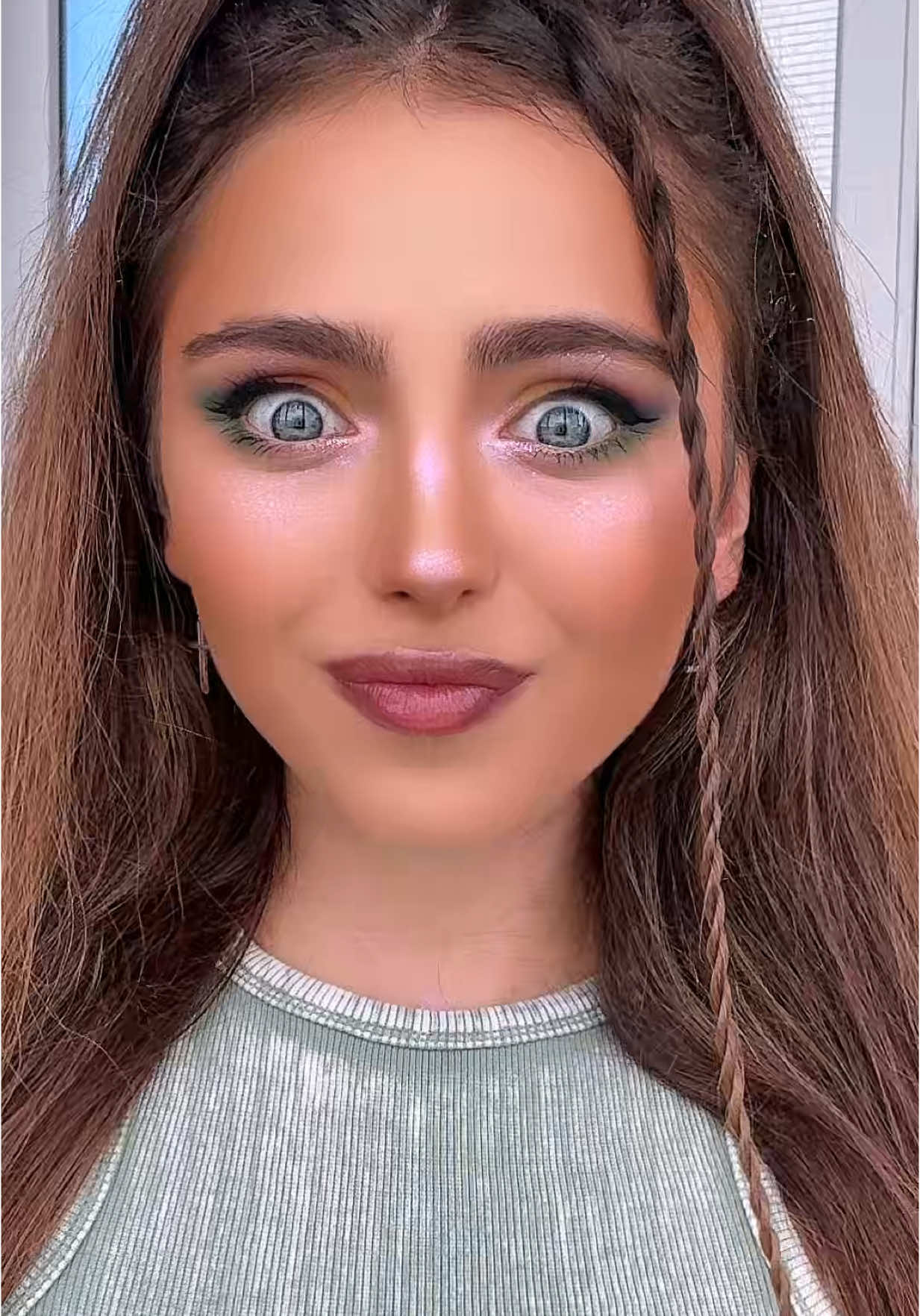 A post by @vanistrimer on TikTok caption: Opa 🥵🤪