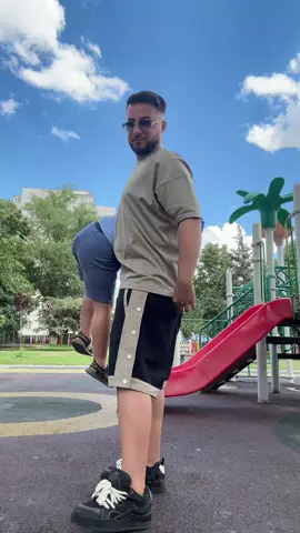 A post by @radunittu on TikTok caption: V-am pupat și am plecat 🤣❤️ #fy #fyp #casaiubirii #fyppppppppppppppppppppppp #fypp #kanaldromania #funyy #romania 