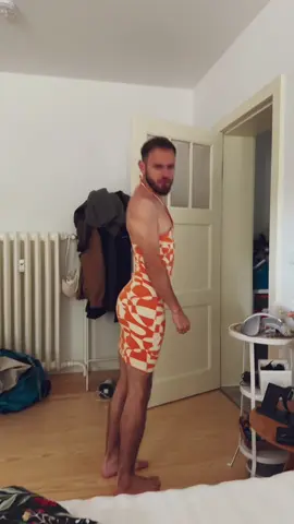 A post by @samuelbartz on TikTok caption: NÖÖÖÖ @Nicole Alaña #comedy #explore #explorepage 
