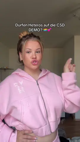 A post by @kimisinamoodlive on TikTok caption: Anzeige | Der @got2b sprühkleber hat mein leben verändert #got2b #got2bstyling 