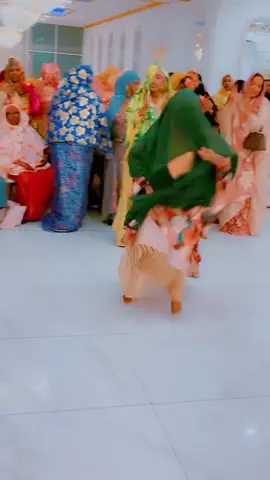 A post by @ruuney_queen2020 on TikTok caption: Macalimada buranburka ma ii qirteen 😂❤️❤️#somalitiktok #somali #buranbur🥰❤ 
