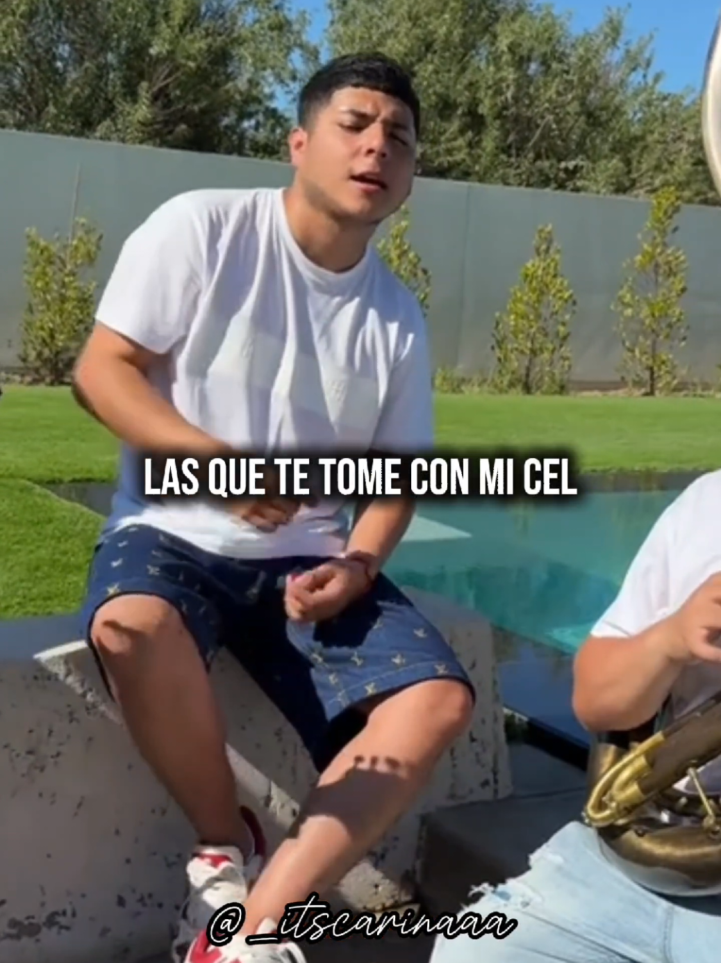 A post by @_itscarinaaa on TikTok caption: Es Que Ya No Ni Se 🥀☁️ #pedrovargas #marcamp #chatoomp #miretufoto #paratipage #foryoupageofficiall 
