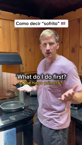 A post by @spencerconoce on TikTok caption: Como decir “hacer sofrito” en inglés. 